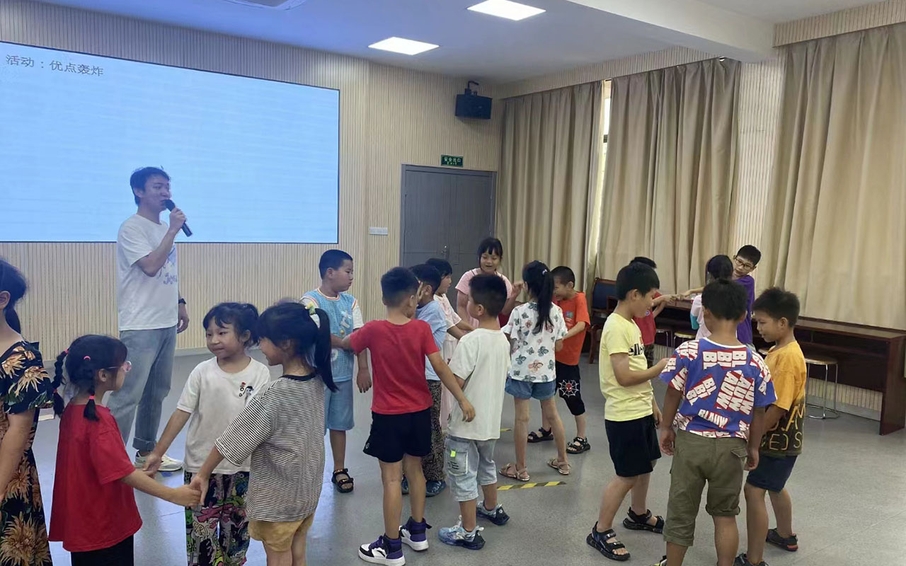 金乡龙观乡中心学校